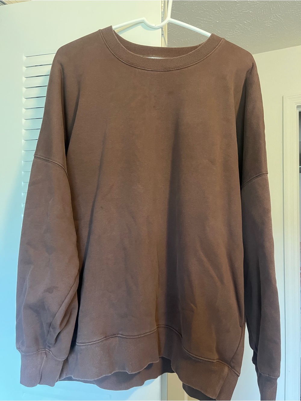 Classic Women’s Crewneck Sweatshirt - Brown